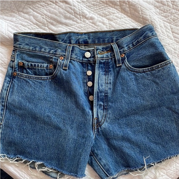 Levi 501 shorts - Picture 1 of 3